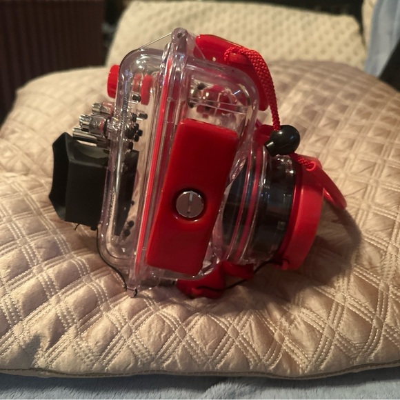 Olympus Red Underwater Photography Housing - Picture 6 of 6